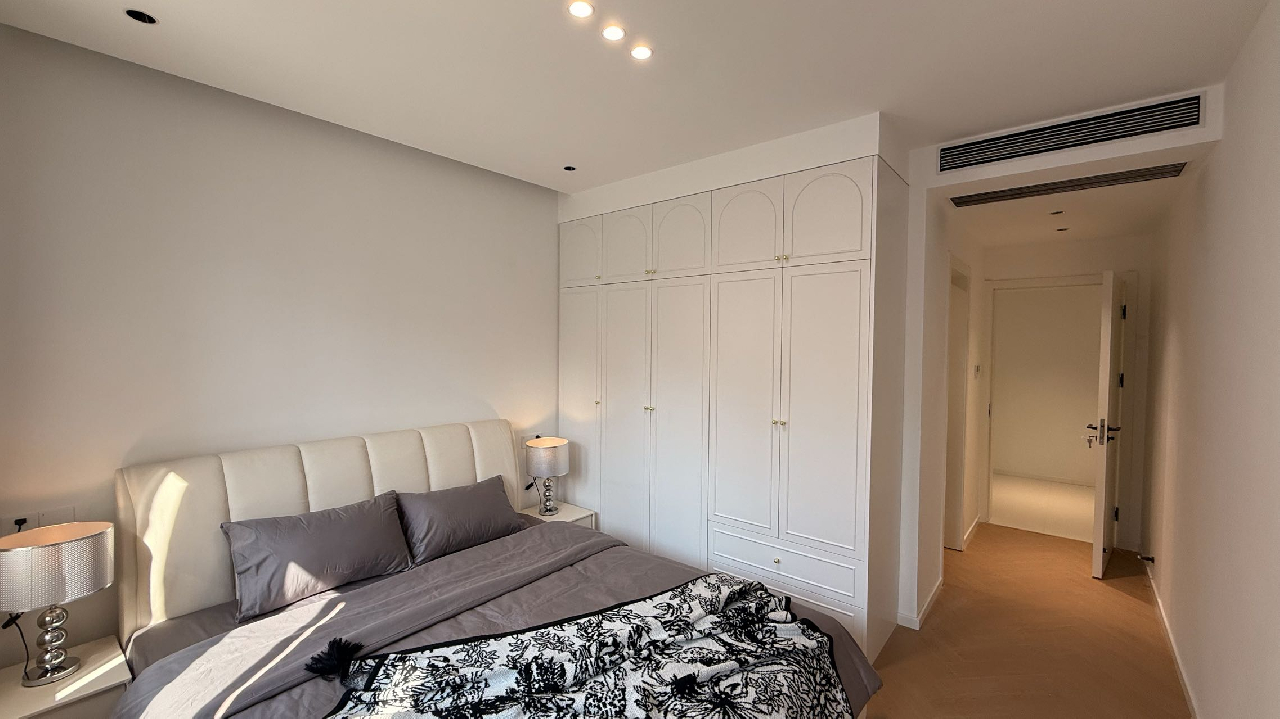 Dream House - Image 9