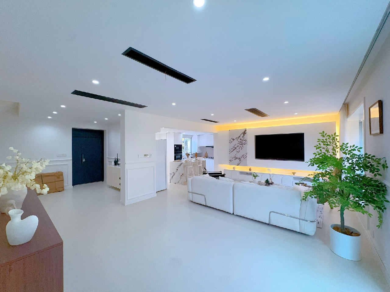 West Suburb Flourish City  - Image 7