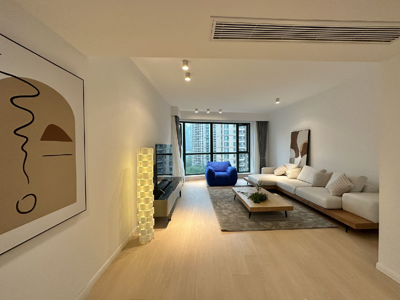 Yanlord Garden - Image 2