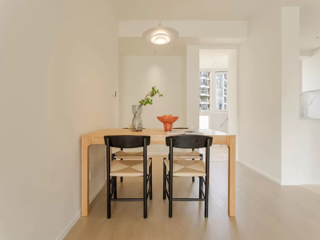 Oasis Riviera - Image 2