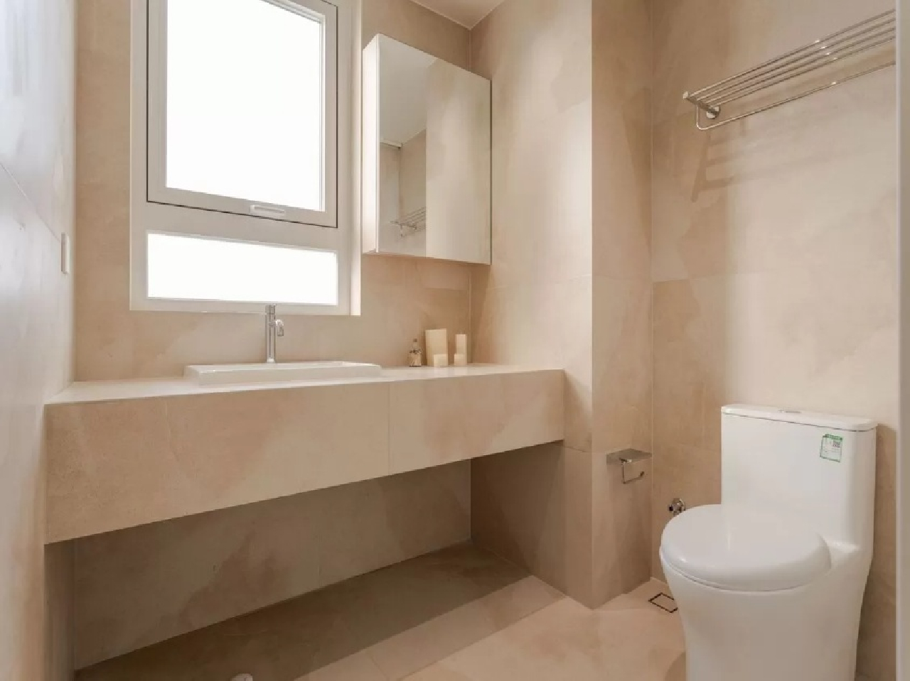 Oasis Riviera - Image 10