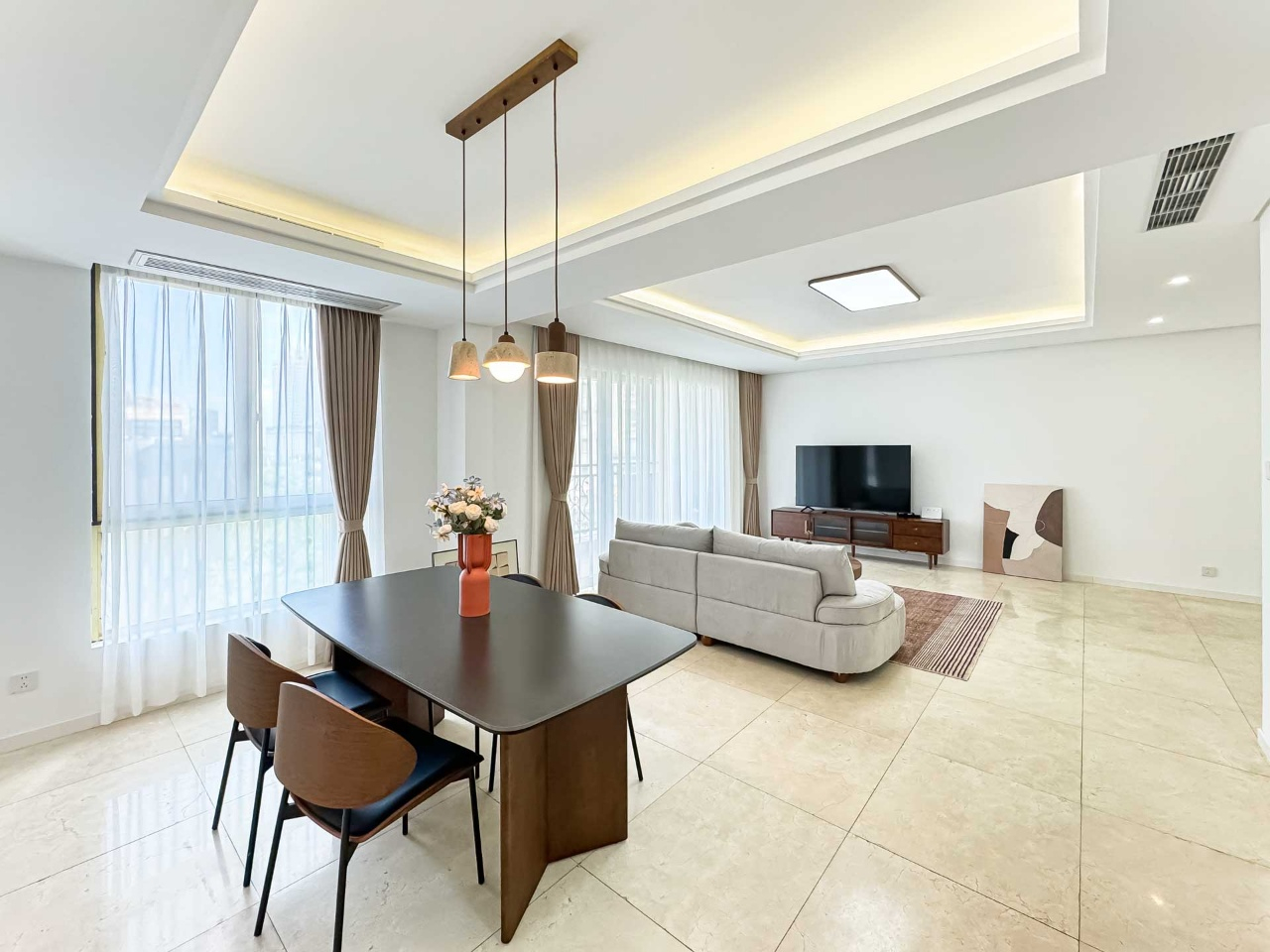 Royal Garden - Image 2