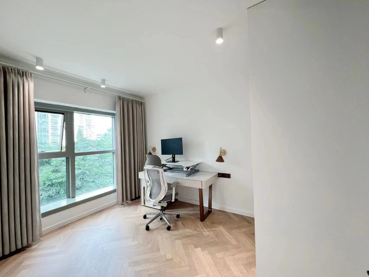 Eight Park Avenue - Image 7