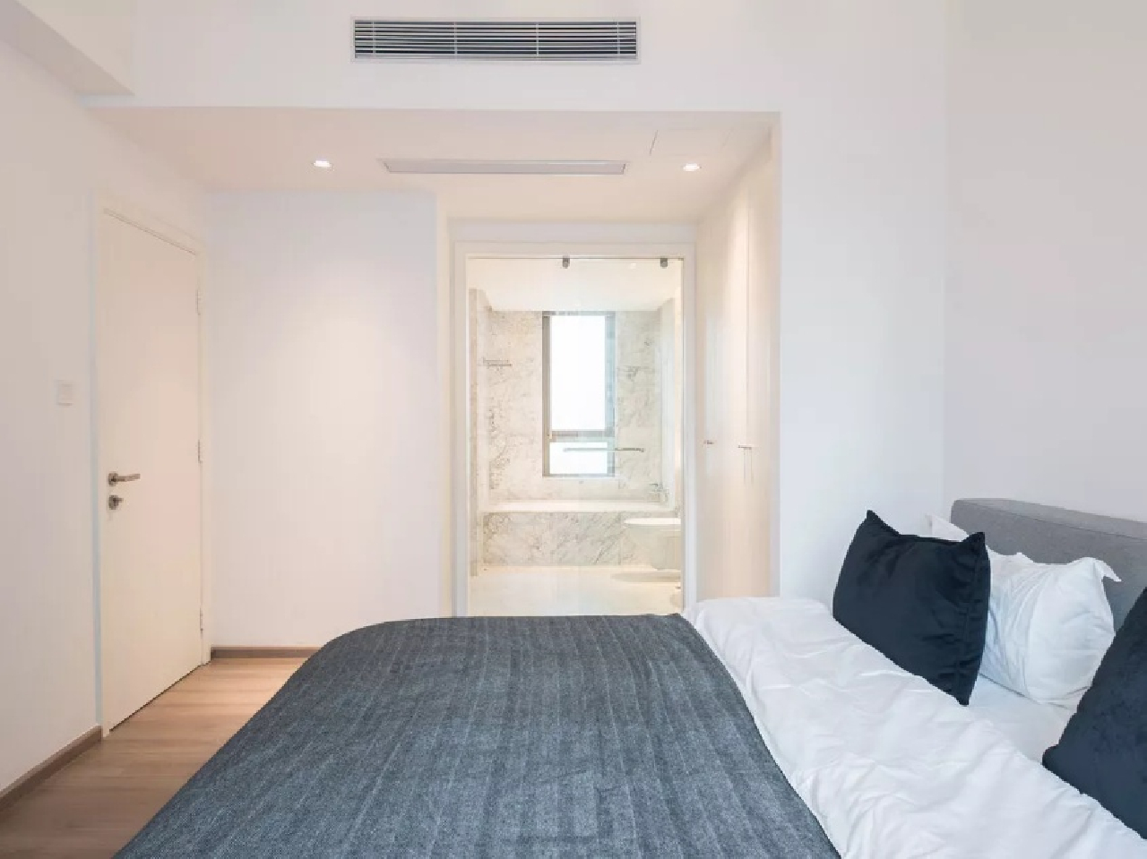 Jing An Four Seasons - Image 5