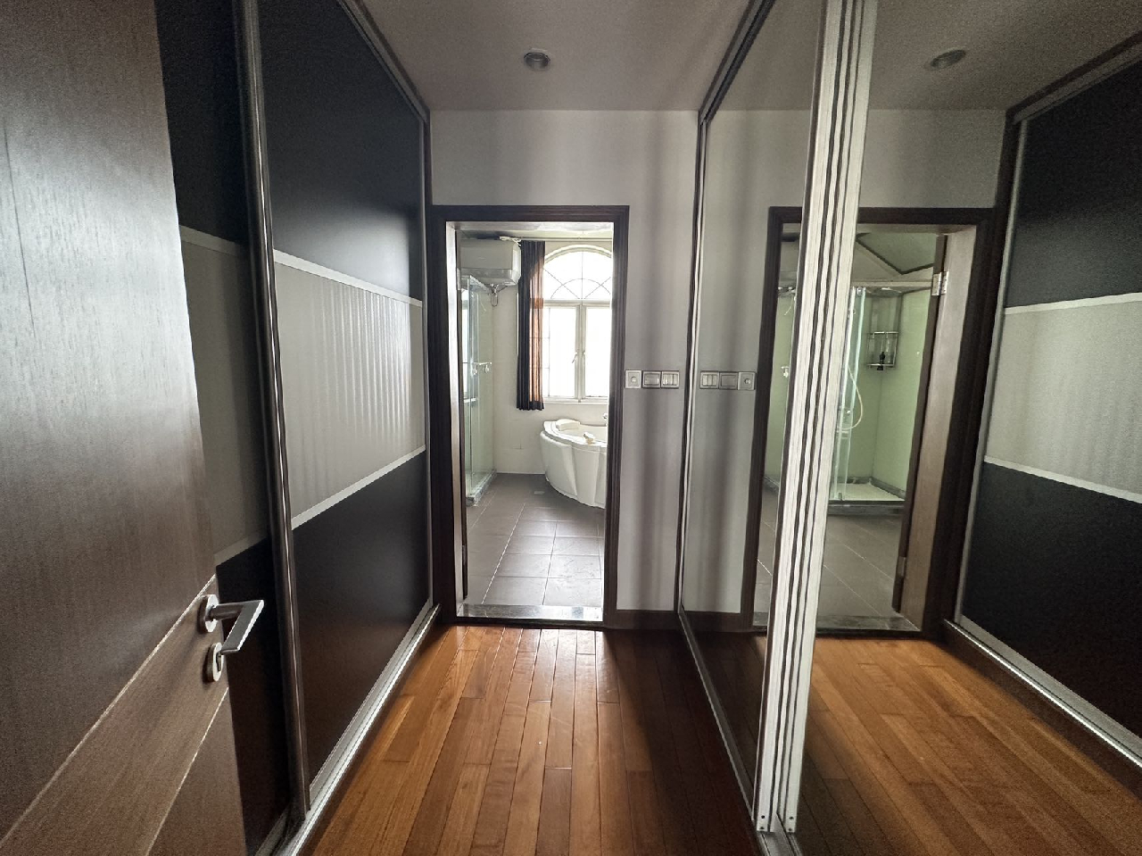 Odin Palace Villa - Image 8