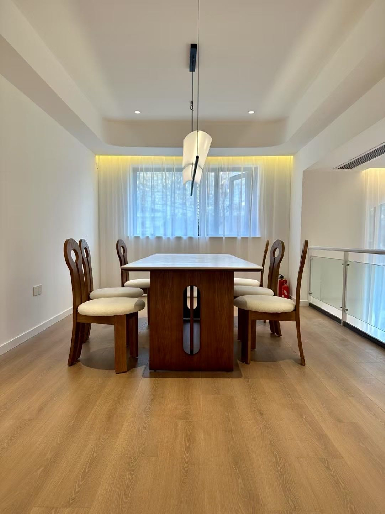 China Garden - Image 3