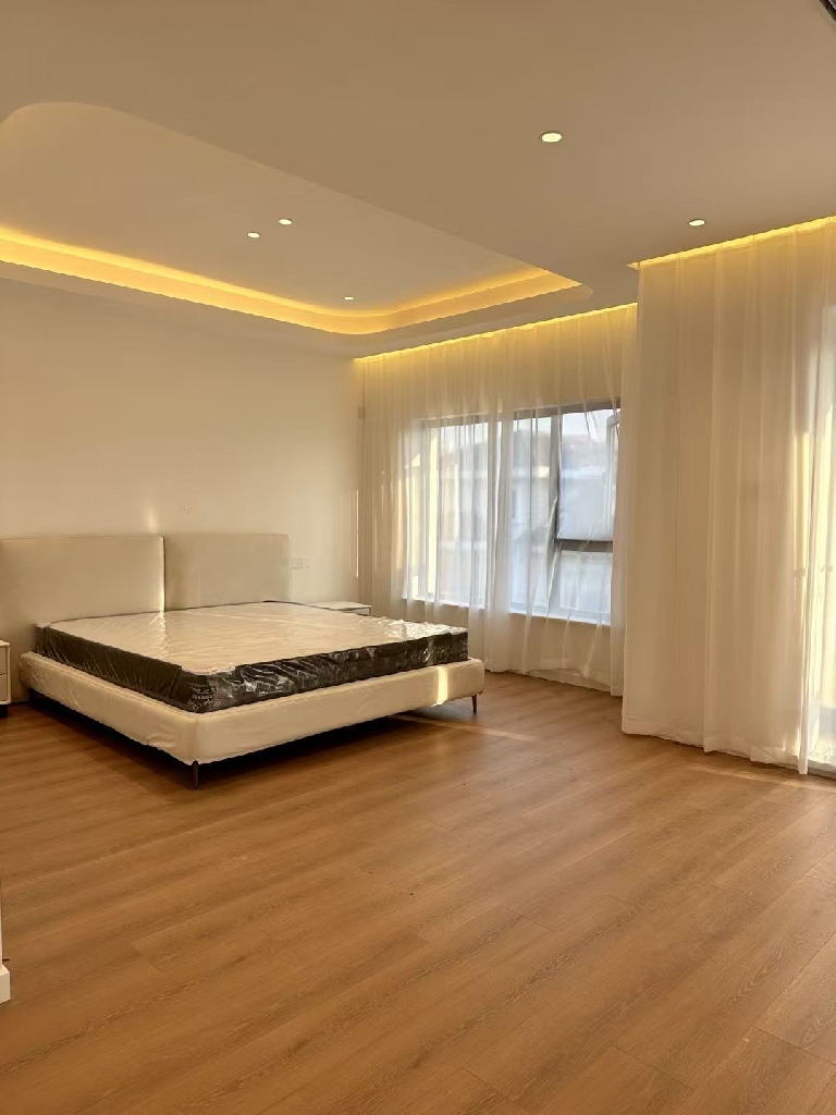 China Garden - Image 4