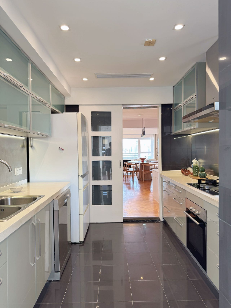 Kingsville - Image 5