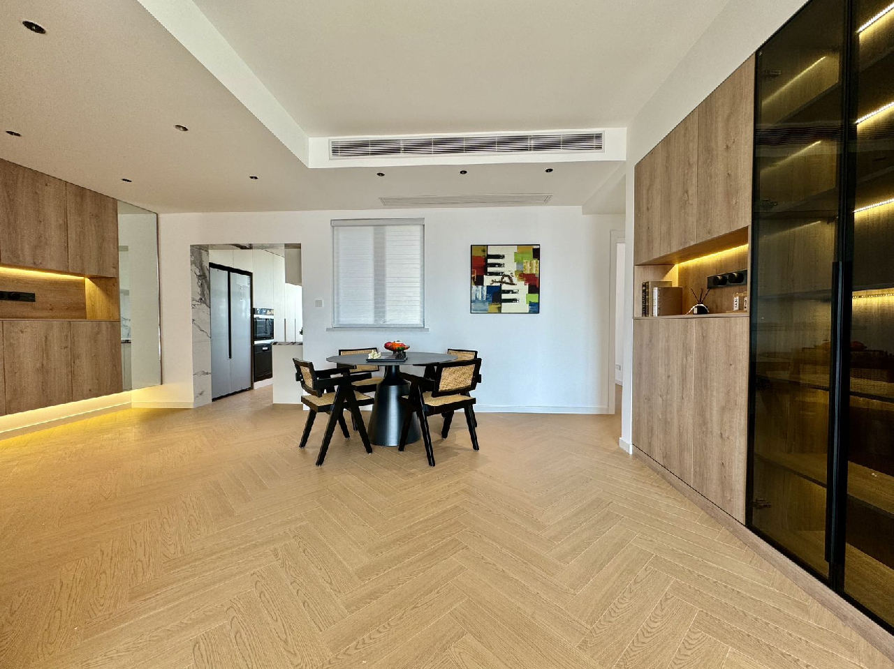 Oasis Riviera - Image 4