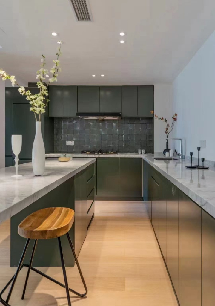 The Courtyard - Image 3