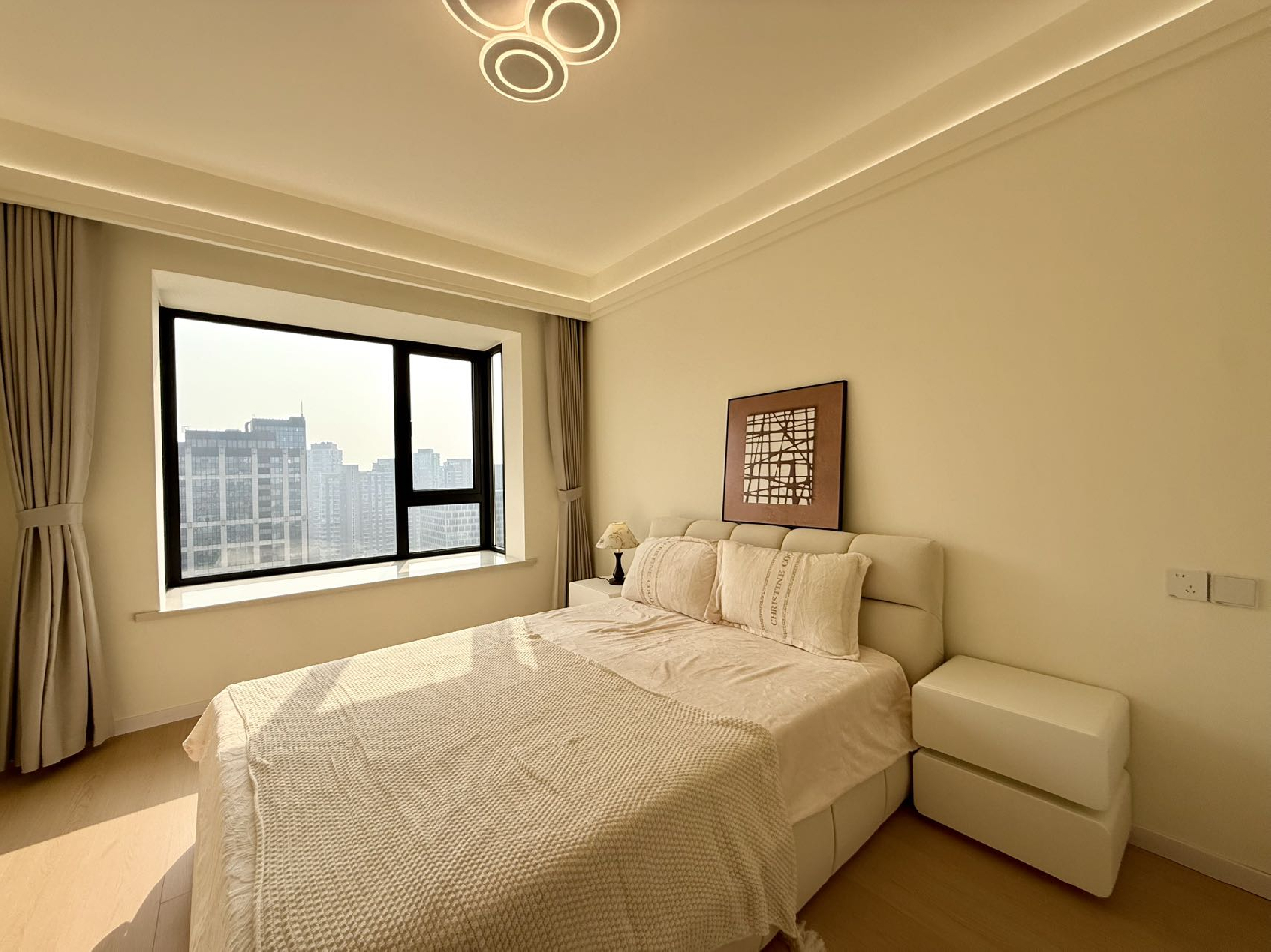 Royal Garden - Image 7