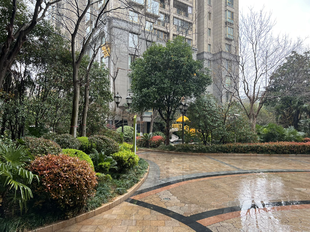 Royal Garden - Image 12