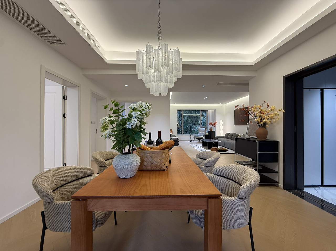 Royal Garden - Image 4