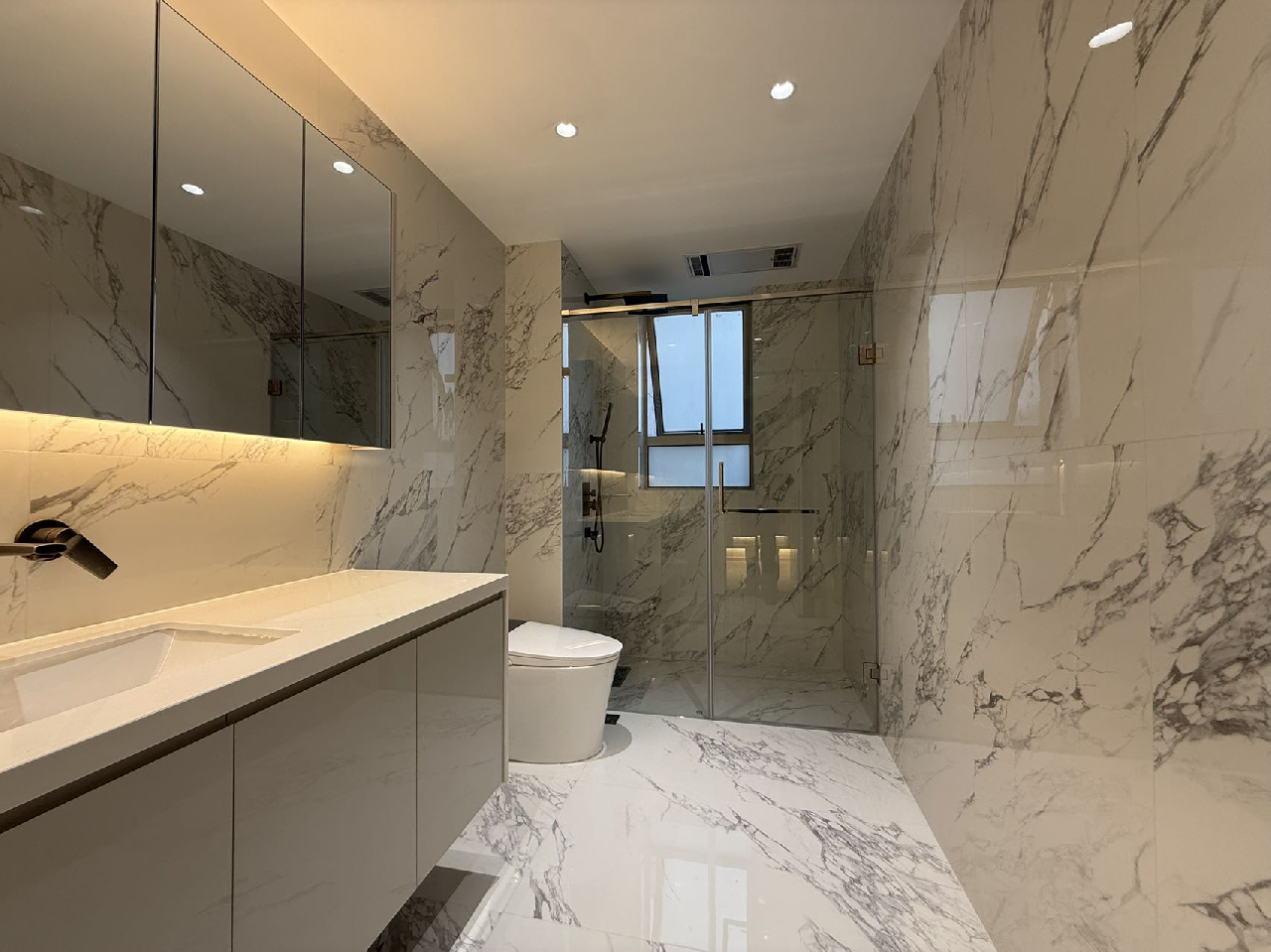 Royal Garden - Image 11